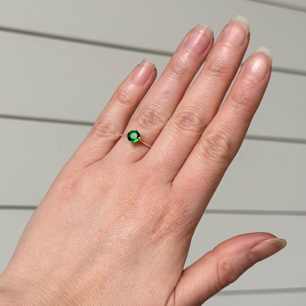 925 Solitaire Ring - Picture 8 of 9